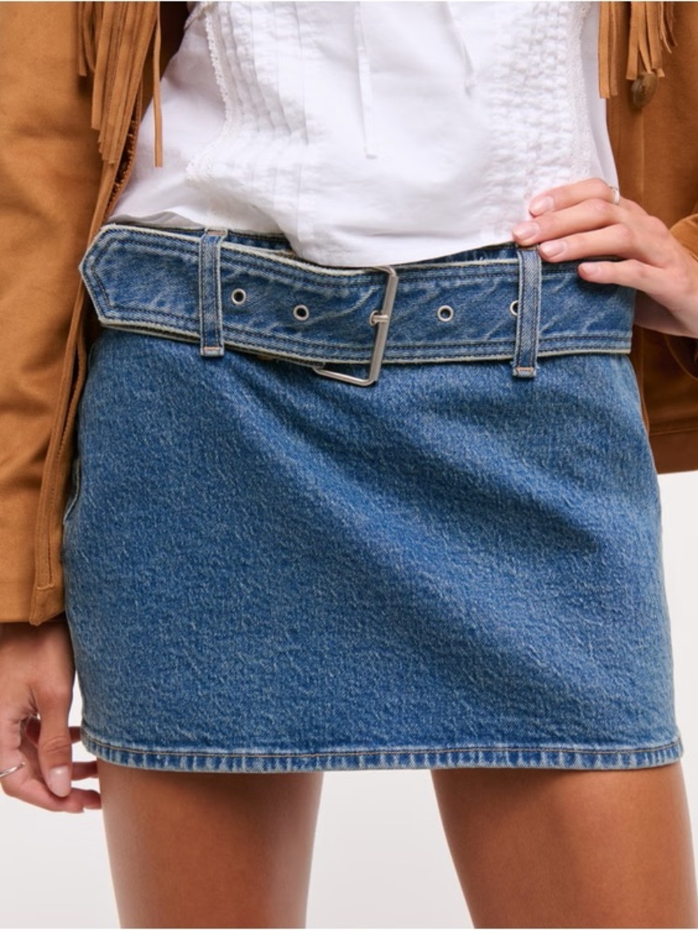 Abercrombie & Fitch mid rise skirt